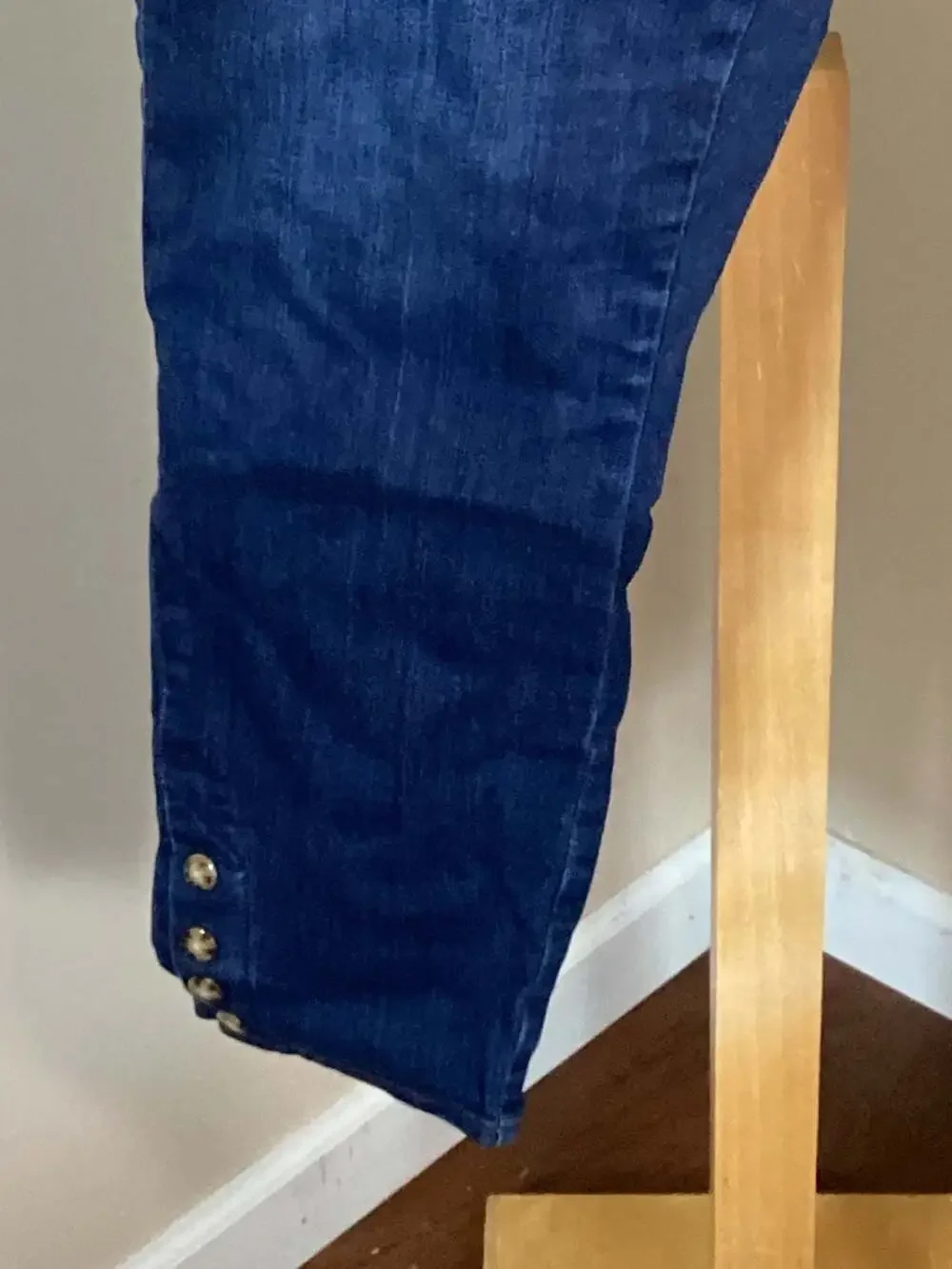 LOFT Curvy Skinny Jeans Size 32/14 Dark Wash Button Hem